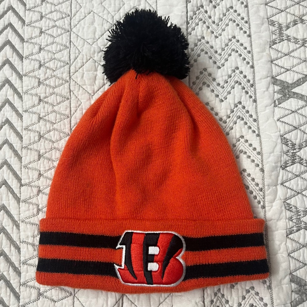 NFL Team Apparel Cincinnati Bengals Kids Orange Knit Pom Beanie Hat Gameday